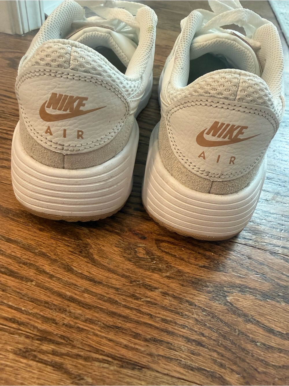 Nike Women’s Air Max SC - Light Gray with Cream Swoosh - Picture 8 of 10